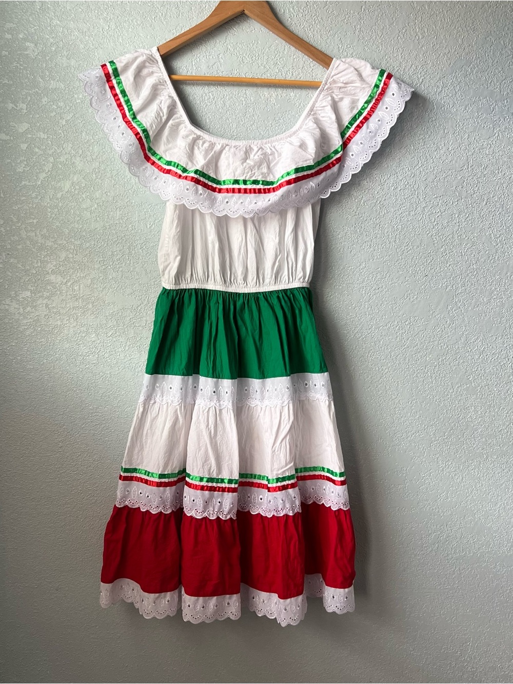 Unik Mexican Fiesta Folklorico Dress Size 14 Red Green White Eyelet Ruffle L